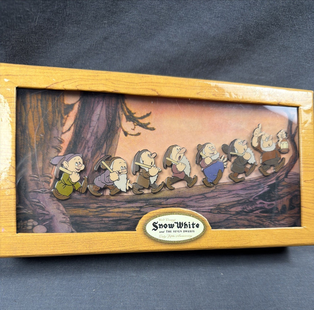 2002 Disney Seven Dwarfs 65th Anniversary Boxed Pin Set Limited Edition